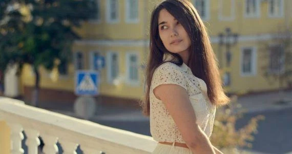 К чему снится девушка знакомая незнакомая красивая и не очень сонник