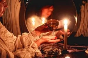 Что меня ждет в любви — гадание Духи Славы