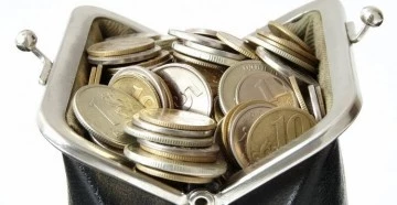 Чтобы деньги всегда были, сделайте денежный заговор на кошелек