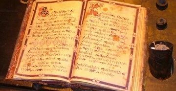 Самые эффективные привороты, которые можно осуществить, не выходя из дома